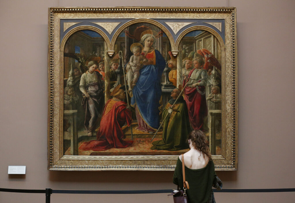 Con restricciones, Francia reabre las puertas del Museo Louvre de París 15 louvre