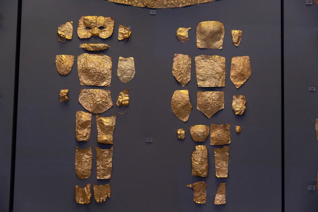 El misterio de las máscaras mortuorias de oro de la antigua Grecia 10 máscara de oro