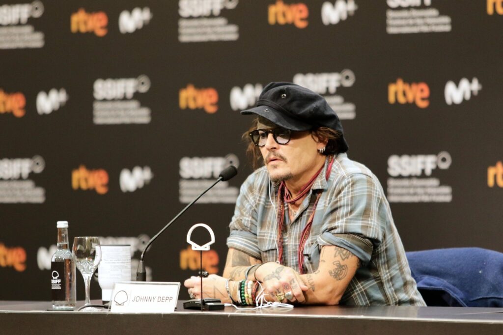 Johnny Depp: ''La gente es el único motivo por el que estoy aquí'' 6 johnny Depp