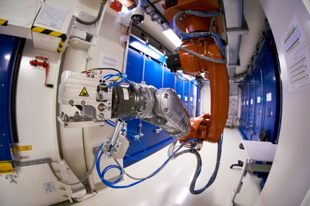 Alumnos de la UNAM ponen a prueba el acelerador de partículas del CERN 7 acelerador de partículas