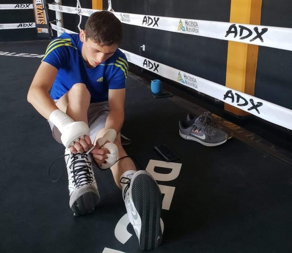 Picasso se sube al ring para identificar los daños por el boxeo 6 David Picasso