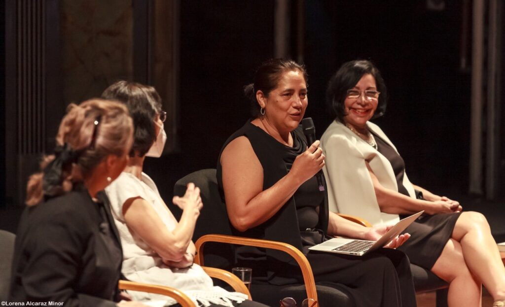 Rinden homenaje póstumo a la poeta Dolores Castro en Belllas Artes 7 Dolores Castro Varela