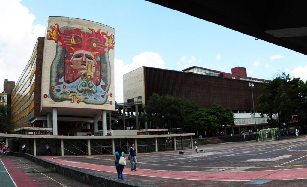 Ciudad Universitaria posee el mural más importante de Eppens 6 Francisco Eppens