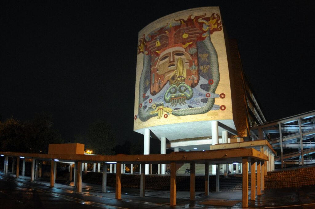 Ciudad Universitaria posee el mural más importante de Eppens 7 Francisco Eppens