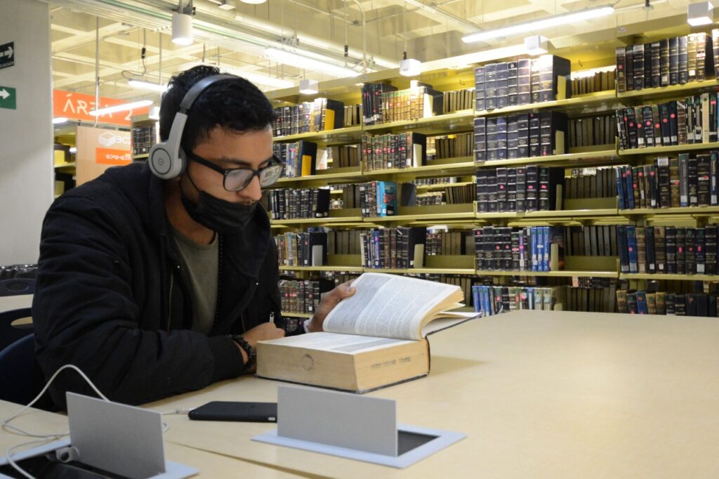 'Booktubers' logran atraer a jóvenes a la literatura 6 booktubers