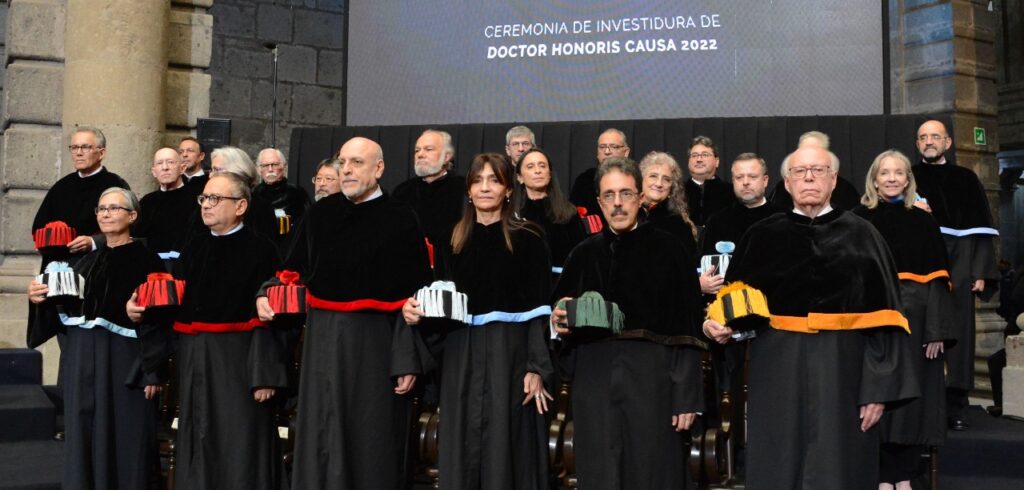 Guillermo del Toro, 'Doctor Honoris Causa' de la UNAM 8 Guillermo del Toro