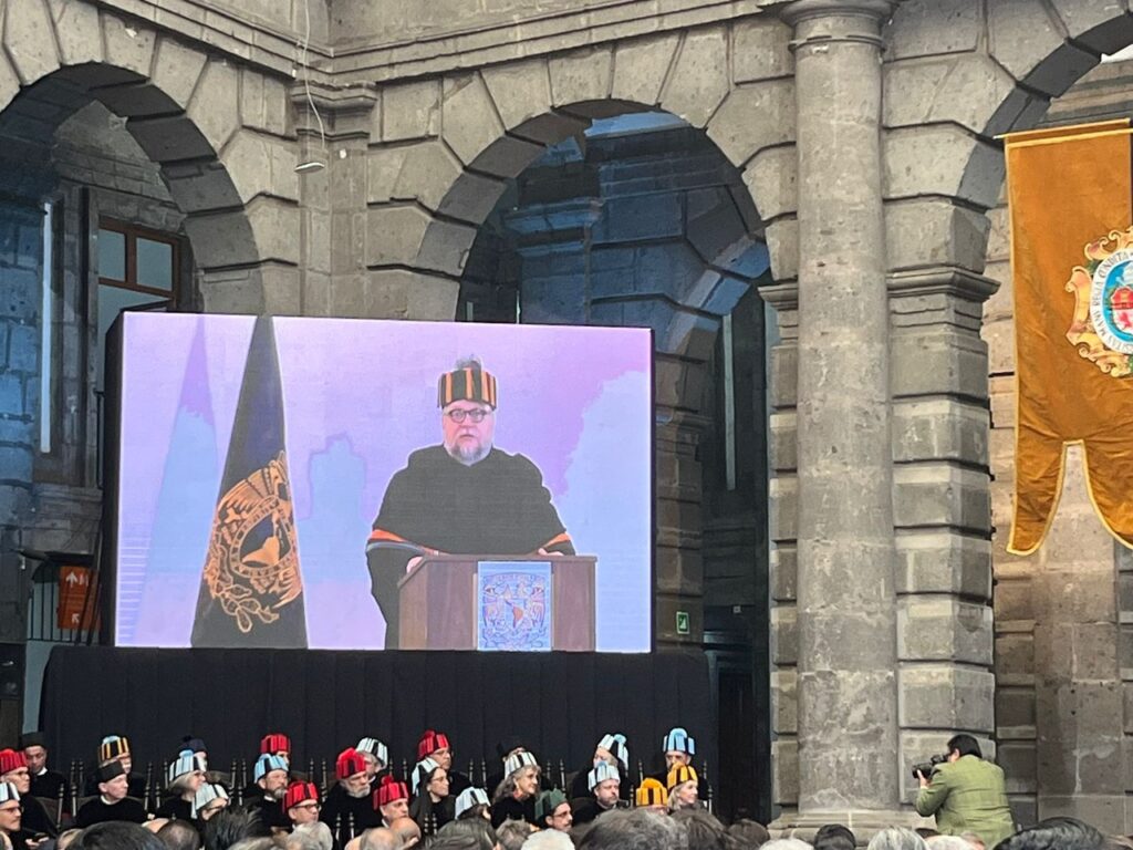 Guillermo del Toro, 'Doctor Honoris Causa' de la UNAM 10 Guillermo del Toro