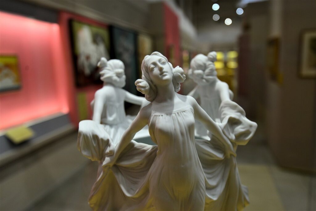 Llega a México exposición de Boris Lurie sobre los horrores del fascismo 9 Boris Lurie