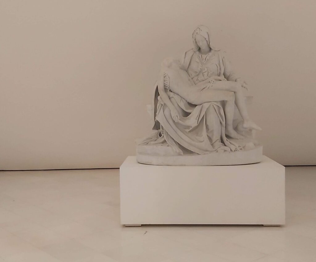 Museo Soumaya reúne a el 'David' y 'La Piedad' de Miguel Ángel 6 La Piedad, Miguel Ángel