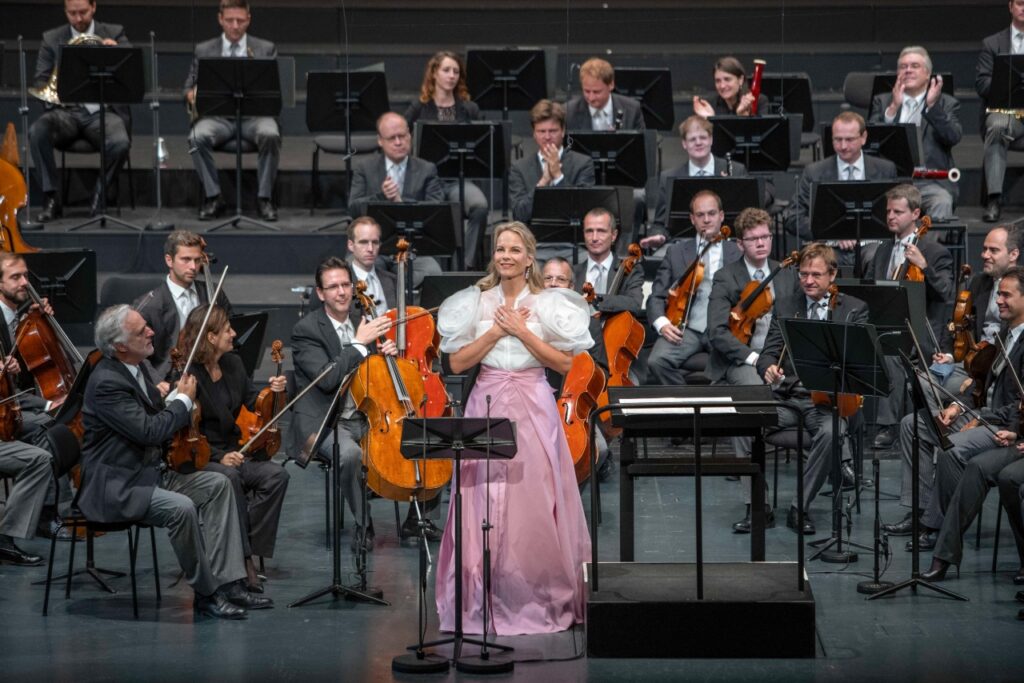 Ópera de Bellas Artes se viste de gala con Elīna Garanča y Ramón Vargas 7 Elīna Garanča