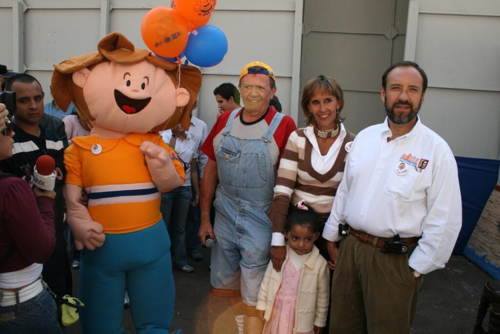 Cuando Chabelo metió a los reporteros a la 'Katafixia' 7 chabelo