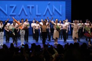 Danzatlán cumple seis ediciones en Edomex 7 El Festival Internacional de la Danza Danzatlán 2023 se realizará del 11 al 18 de julio en Toluca, Texcoco y Puebla, con 26 actividades, entre ellas la gala Elisa y sus Amigos, informó en conferencia de prensa con participación virtual desde Alemania, la premio Benois de la Danse 2019 Elisa Carrillo
