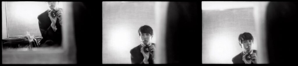 Autorretratos en espejo, París, 1964. Foto: Paul McCartney.