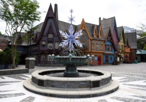 Disney estrena parque de “Frozen” en Hong Kong 7 El Hong Kong Disneyland Resort abrirá al público un nuevo terreno temático inspirado en las exitosas películas Frozen y Frozen 2