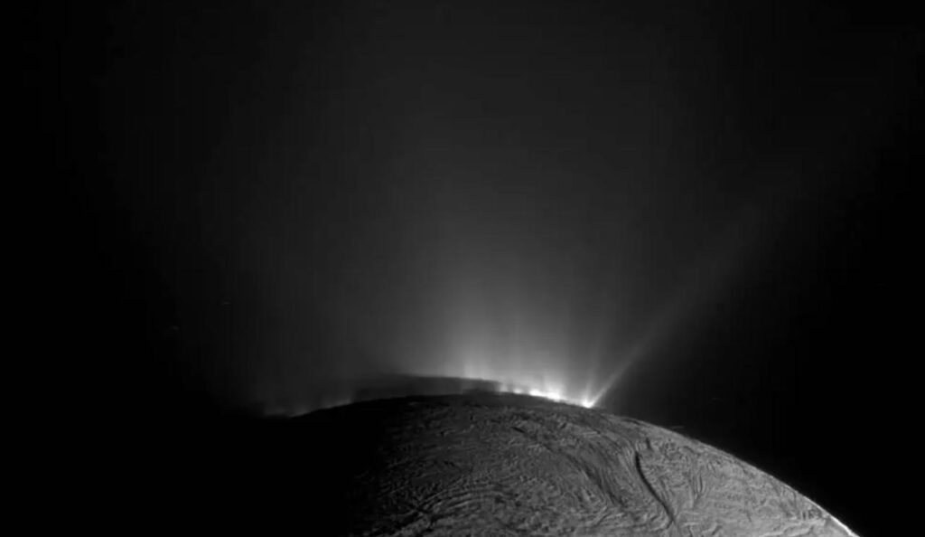 NASA monitorea “erupciones de agua” en dos exoplanetas 6 Los científicos creen que pueden lograr observaciones en dos exoplanetas. Foto: NASA
