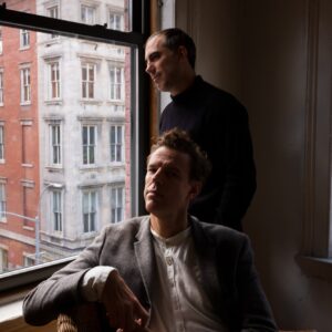 Patti Smith y Soundwalk Collective envían "Correspondences" a CdMx 7 Correspondences, performance inmersivo desarrollado por La madrina del punk, Patti Smith, y Soundwalk Collective (Francia/Alemania) se presentará por primera vez en Ciudad de México