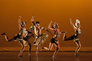 La UNAM celebrará el Día de la Danza con 177 compañías, mil 700 artistas, 170 actividades en siete escenarios y 12 horas continuas de espectáculos 