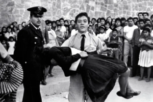 "El Niño" Metinides: muchas veces lloré de coraje por las envidias 7 Enrique Metinides, el más grande fotógrafo policíaco que ha visto nuestro país, tuvo que enfrentar la profunda envidia que le tenían sus colegas