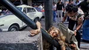 "El Niño" Metinides: muchas veces lloré de coraje por las envidias 8 Enrique Metinides, el más grande fotógrafo policíaco que ha visto nuestro país, tuvo que enfrentar la profunda envidia que le tenían sus colegas
