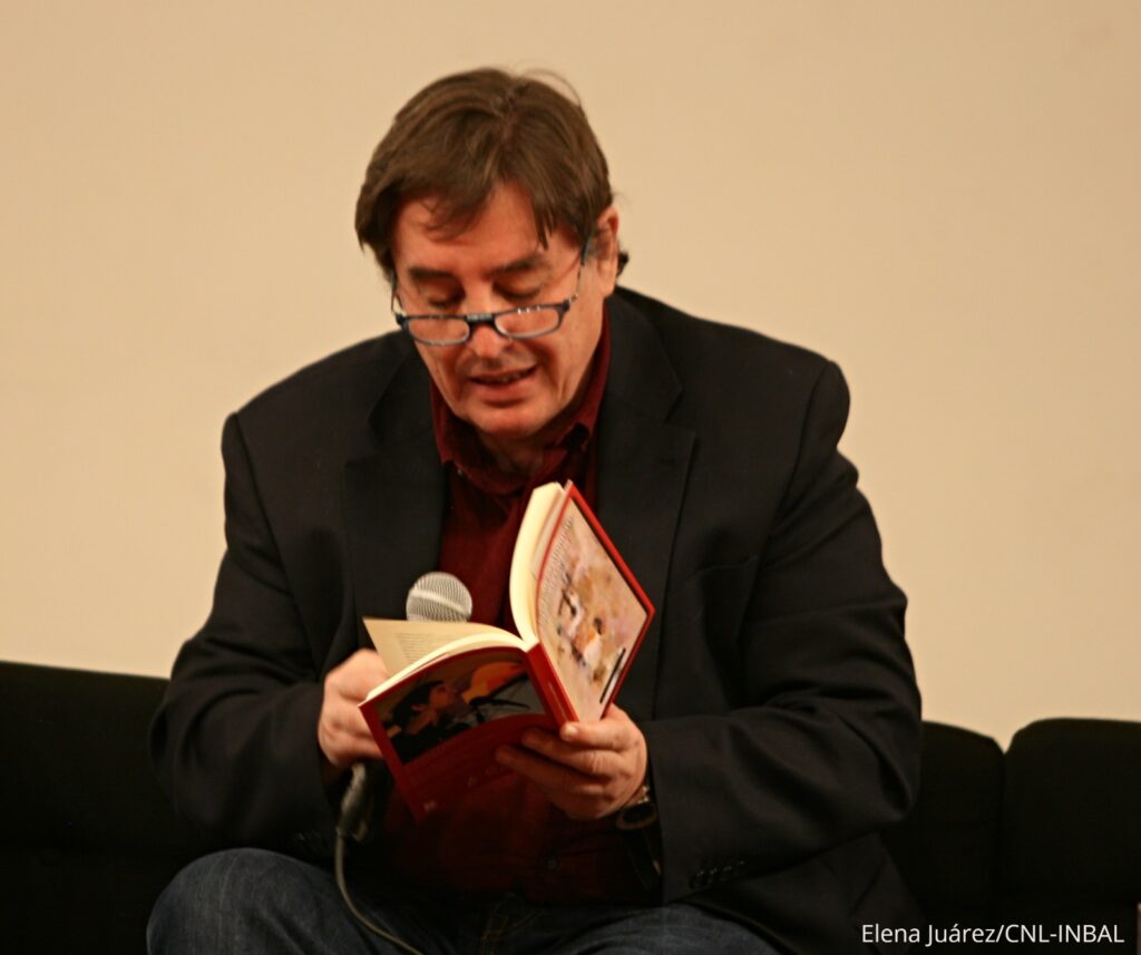 Premian a Luis García Montero por la "belleza y finura de su lenguaje" 6 Escritor Luis García montero premio carlos fuentes