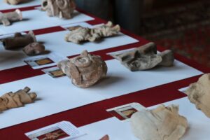 México repatriará 20 piezas arqueológicas desde Estados Unidos 7 México, a través de su embajada en Estados Unidos, recibió 20 piezas arqueológicas de origen mexicano, para su restitución a nuestro territorio