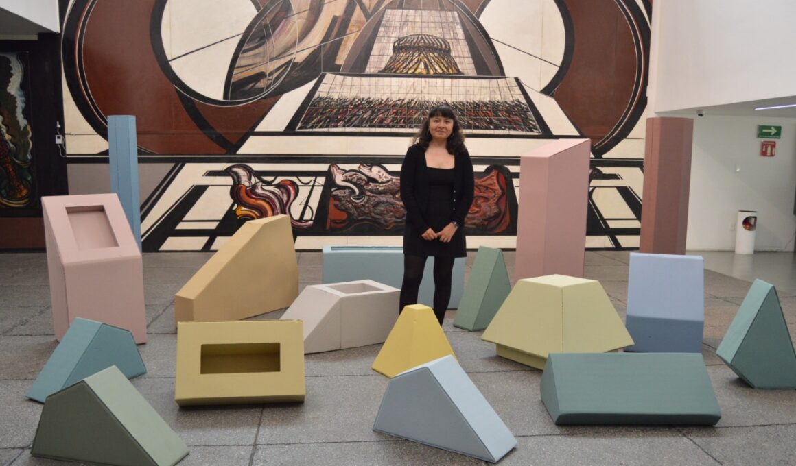 La Sala de Arte Público Siqueiros del Instituto Nacional de Bellas Artes y Literatura (Inbal) realizará una caminata por las inmediaciones del recinto, bajo la guía de la artista Claudia Luna,