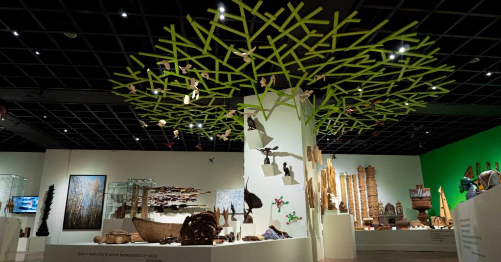 La madera en la gastronomía, el arte y los juguetes 6 Árbol madera gastronomía juguetes map arte popular