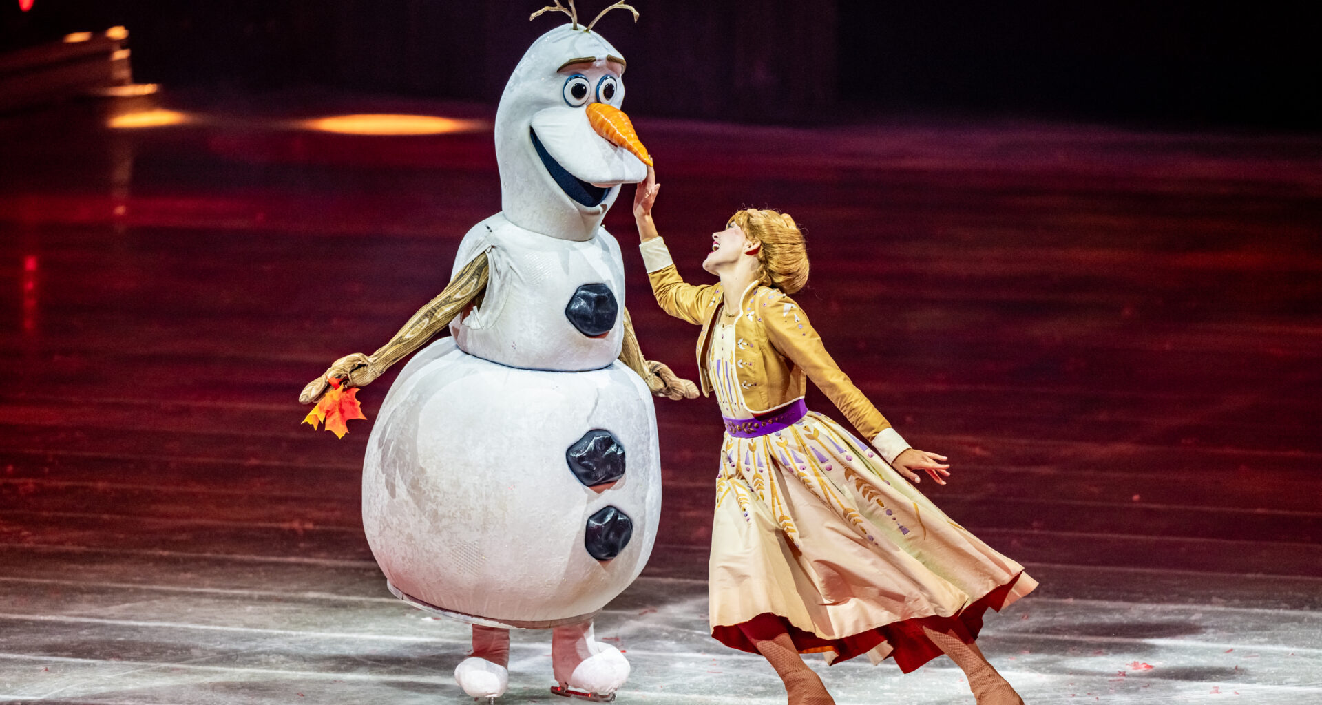 Disney on ice pixar frozen car magia toy story raya