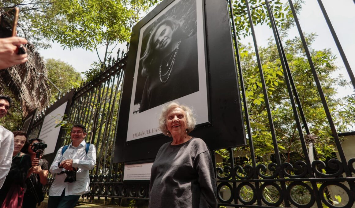 Elena Poniatowska escritor homenaje fotografa libro