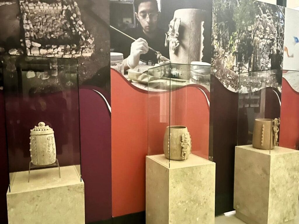Gran Acrópolis de Calakmul reabre con 30 piezas recuperadas 9 Gran acropolis calakmul tren maya inah Cyrus Lundel