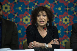 Merry MacMasters recibirá el Homenaje Nacional de Periodismo Cultural en la FIL Guadalajara 7 reportera Merry MacMasters recibirá este año el Homenaje Nacional de Periodismo Cultural Fernando Benítez de la FIL Guadalajara