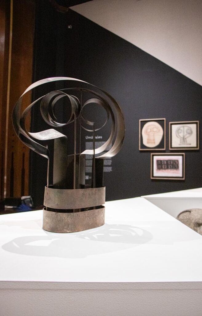 Ángela Gurría, una mujer “inquieta, obsesionada por la creación” 7 Angela gurria artista escultura bellas arte señales