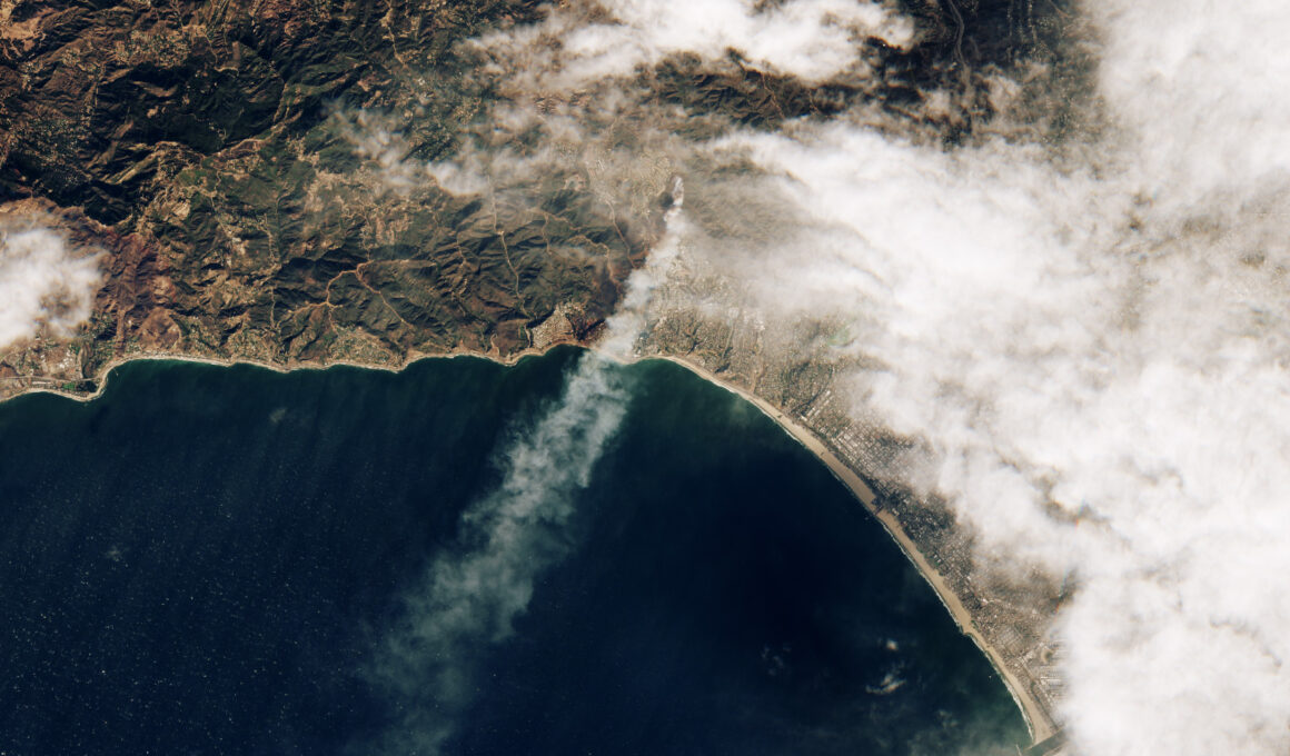 Incendio forestal nasa satélites ángeles california