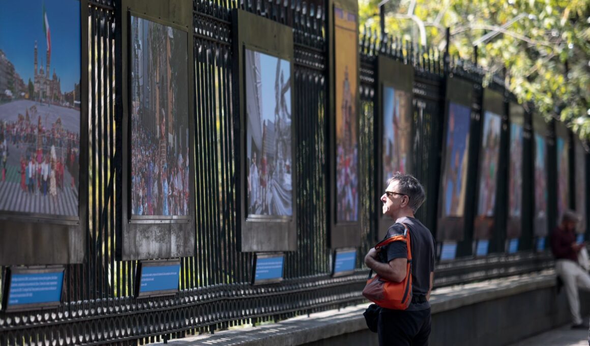 Pequeña Amal acnur rejas bosque Chapultepec unesco