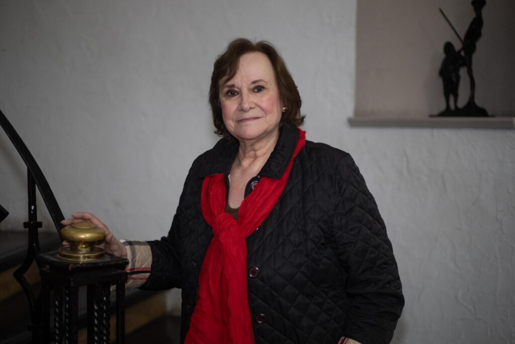 Silvia Pratt dedica poemario a 9 musas griegas 6 Silvia Pratt poemario musas mitología griega inbal