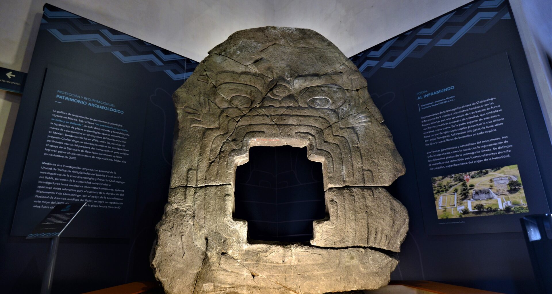 Portal al inframundo Chalcatzingo monumento 9 inah