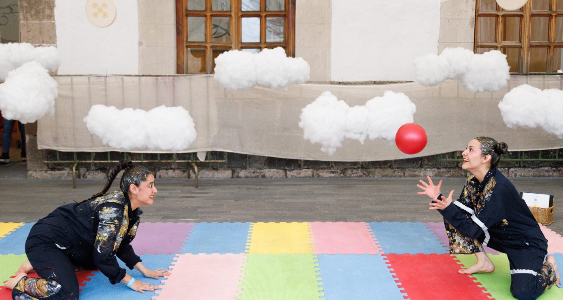 Dah Festival Cultural Bebés ala raices musica danza