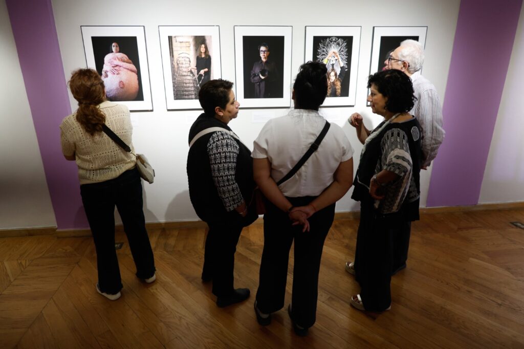 ‘Insurrectas’: 45 fotografías exhiben los estereotipos de género 7 Insurrectas Museo Archivo Fotografía feminismo arte