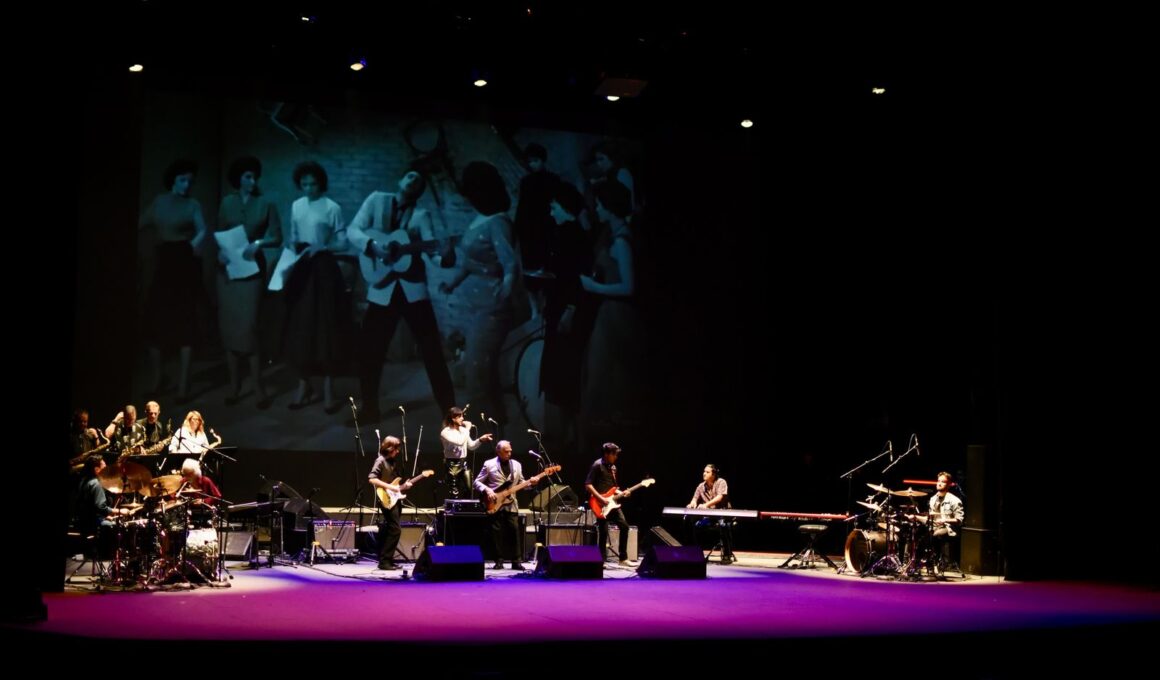 Javier batiz Escuela Músic Rock Palabra baby teatro