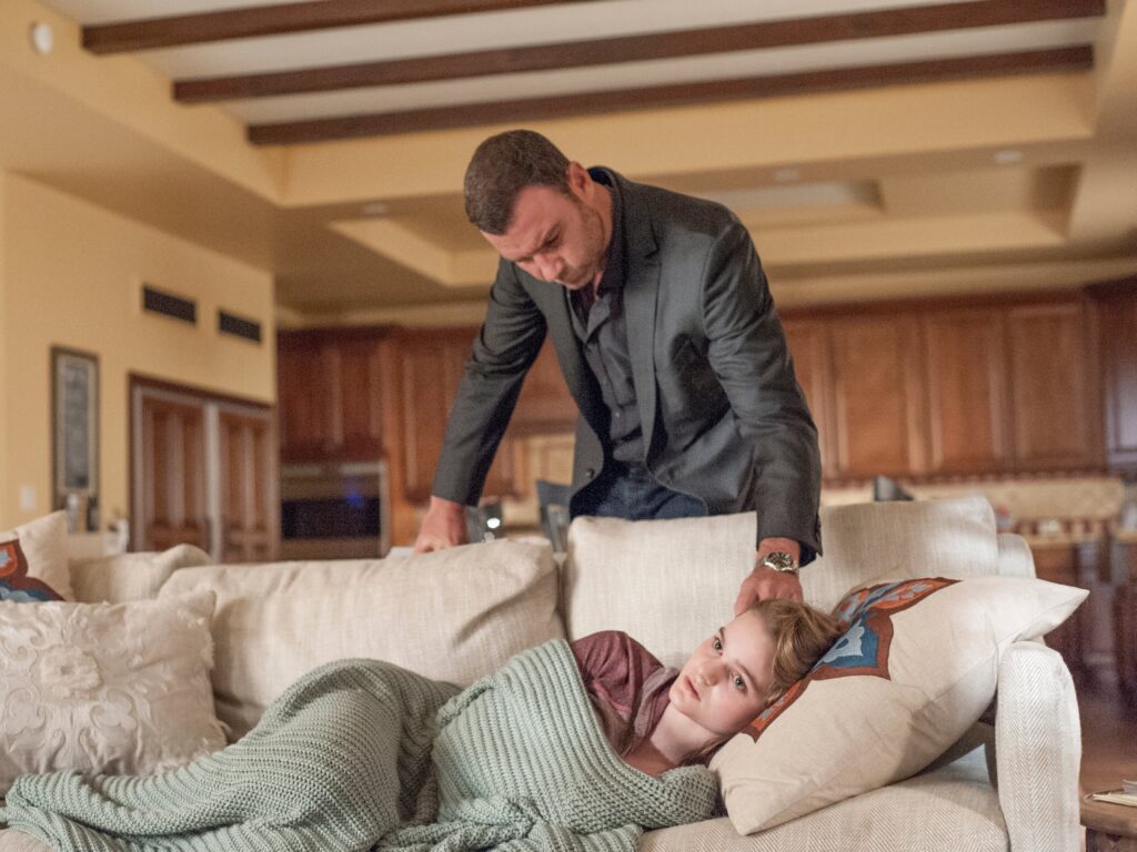 Las 7 temporadas de ‘Ray Donovan’ llegan a Universal+ 7 Ray Donovan universal Schreiber mafia Whitey Bulger