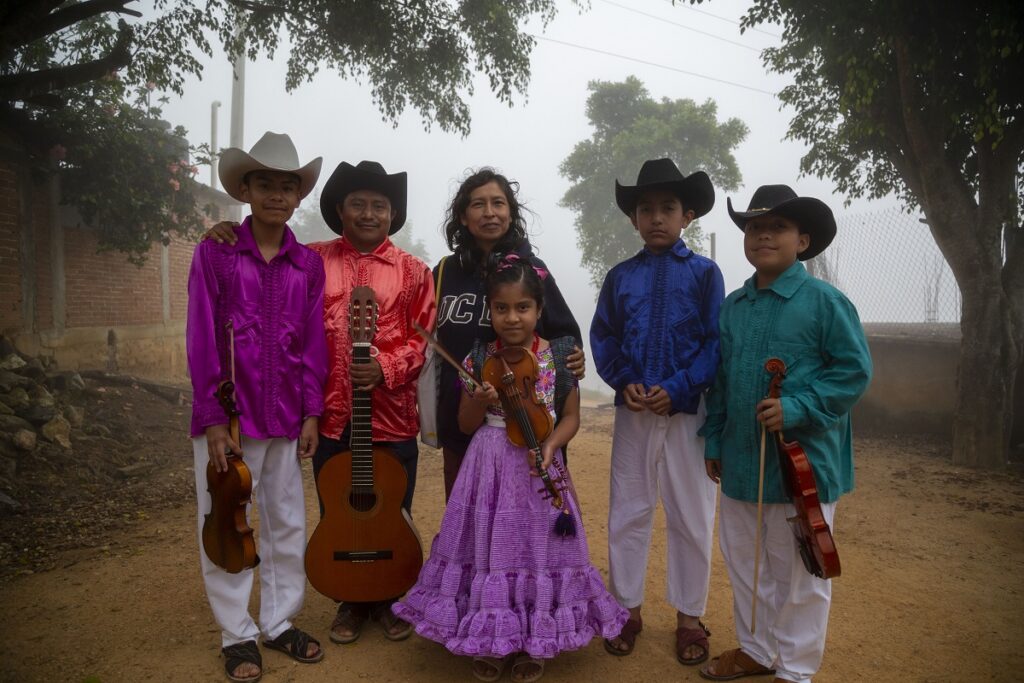 ‘La Raya’ retrata a comunidades indígenas frente a la migración 6 Raya cine Yolanda cruz migración comedia indigenas