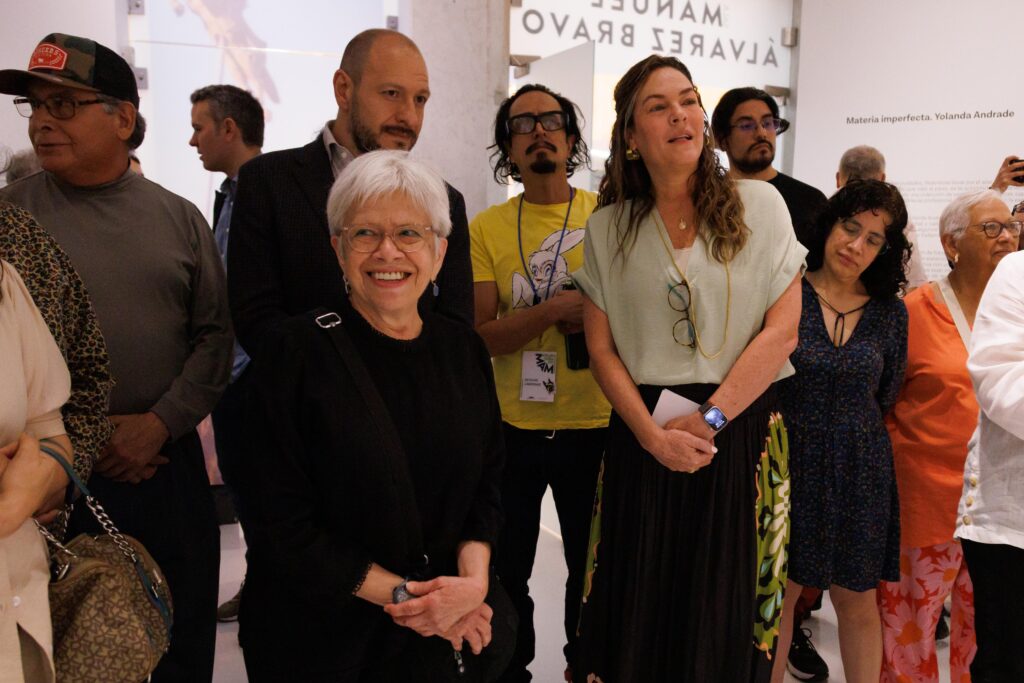 ‘Materia Imperfecta’ captura la poesía urbana y el caos cotidiano 8 Materia Imperfecta Yolanda Andrade Arte fotografias