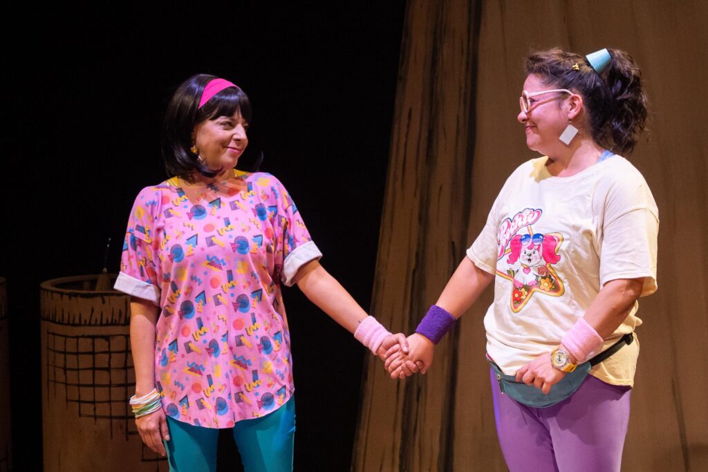 ‘Un no monstruo que no vuela’ desentraña los secretos familiares 10 Un no monstruo que no vuela teatro unam sara pinet