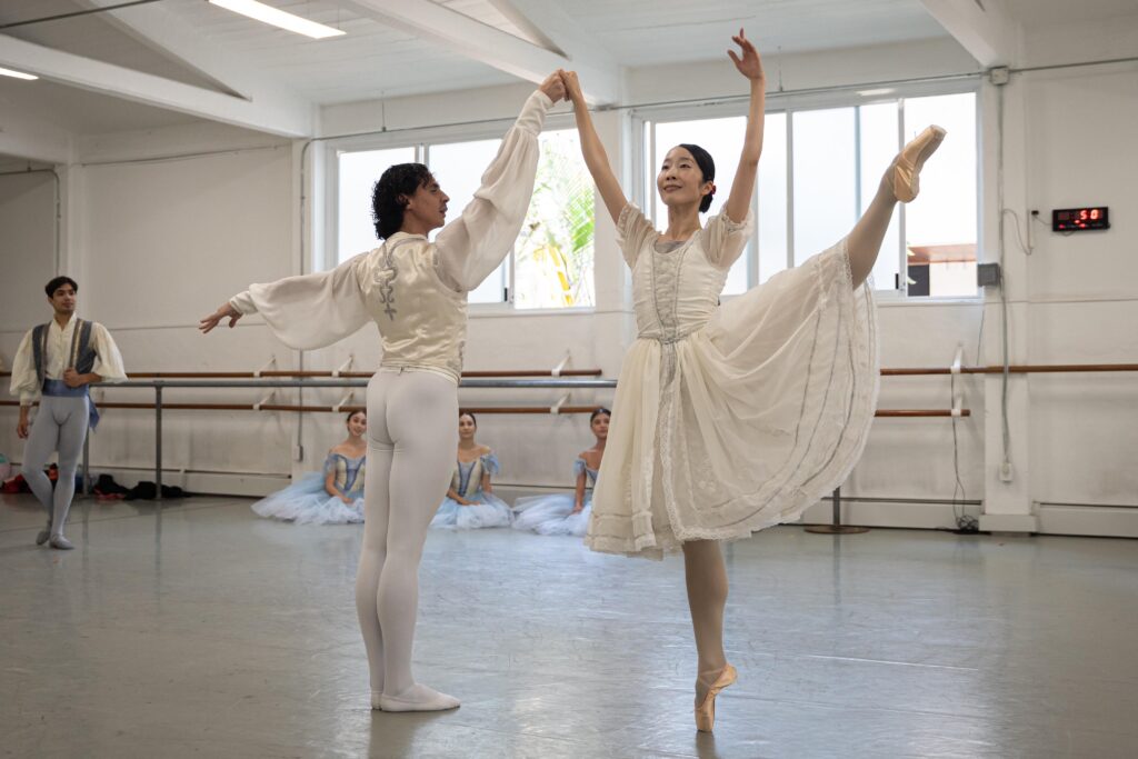 ‘Coppélia’ mezcla la comedia con la técnica clásica 8 Coppélia Hoffmann danza bellas artes Swanilda Franz
