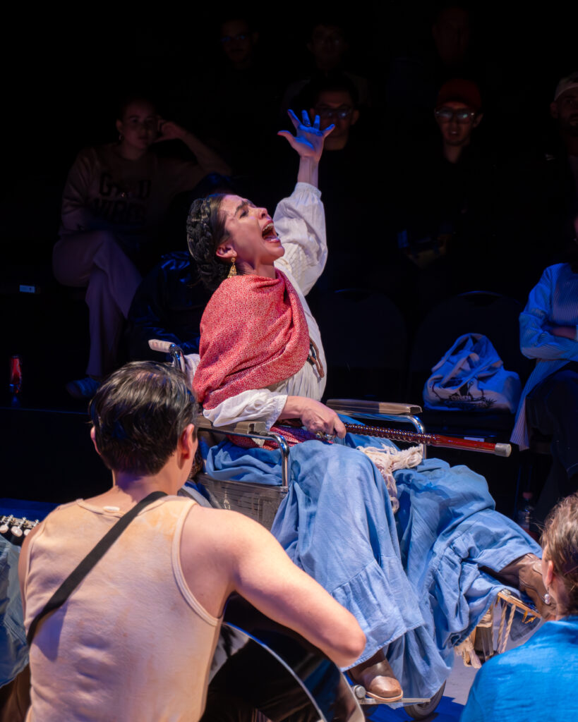 'Los Fridos' explora la faceta menos conocida de Frida Kahlo 7 Fridos cenart Frida Kahlo clases pinturas esmeralda