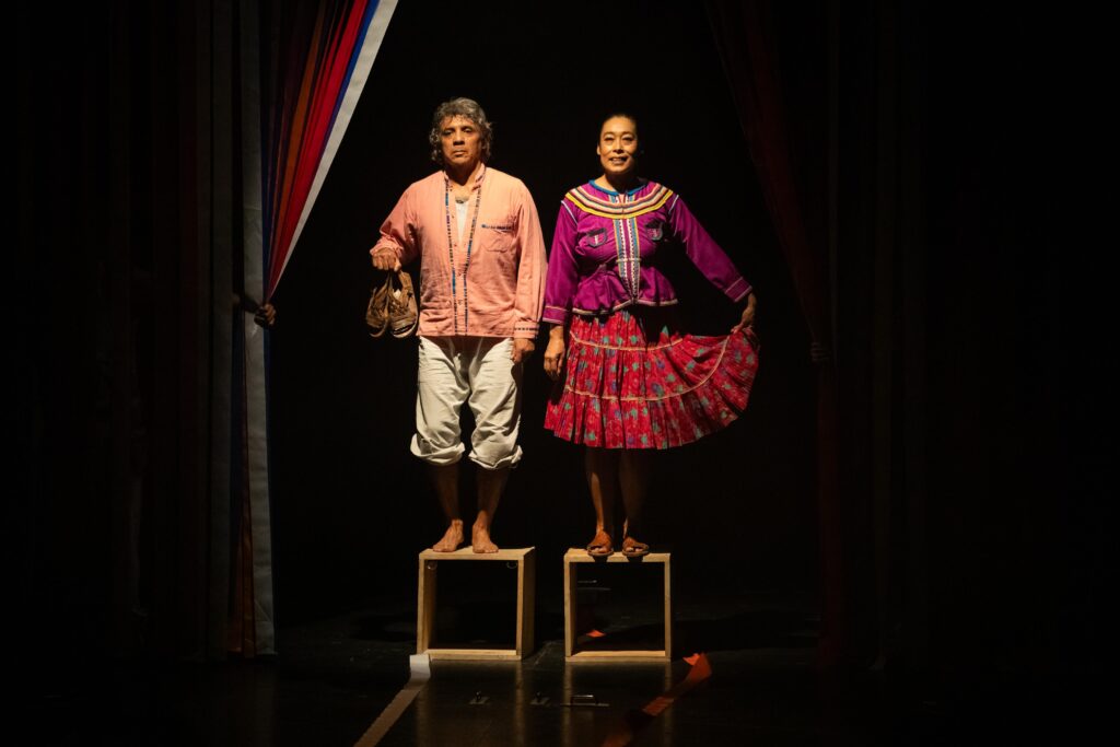 ‘Nacahue’: ‘Romeo y Julieta’ versión indígena 8 nacahue ramón hortensia colochos teatro shakespeare