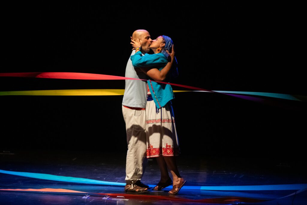 ‘Nacahue’: ‘Romeo y Julieta’ versión indígena 6 nacahue ramón hortensia colochos teatro shakespeare