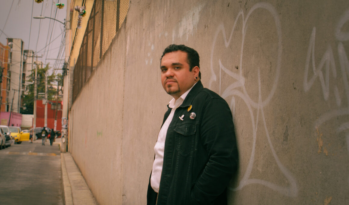 Javier Ceyca novela Manual empresa fantasma Nikolái