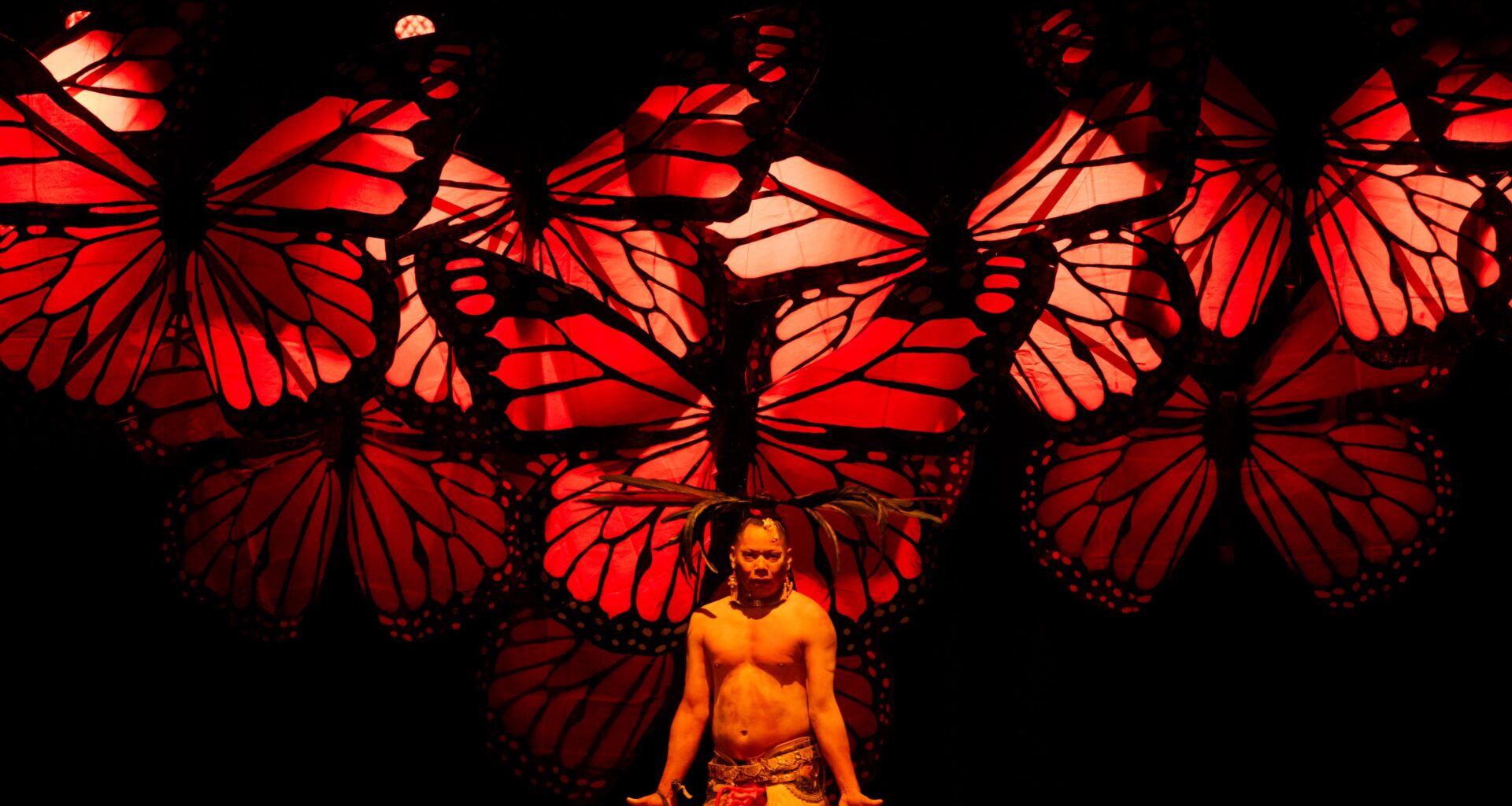 Lukas Avendaño soy mariposa muxes Trimegisto teatro