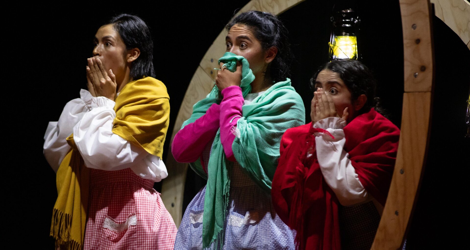 Manzanitas Cieneguilla teatro perro enaguas hidalgo